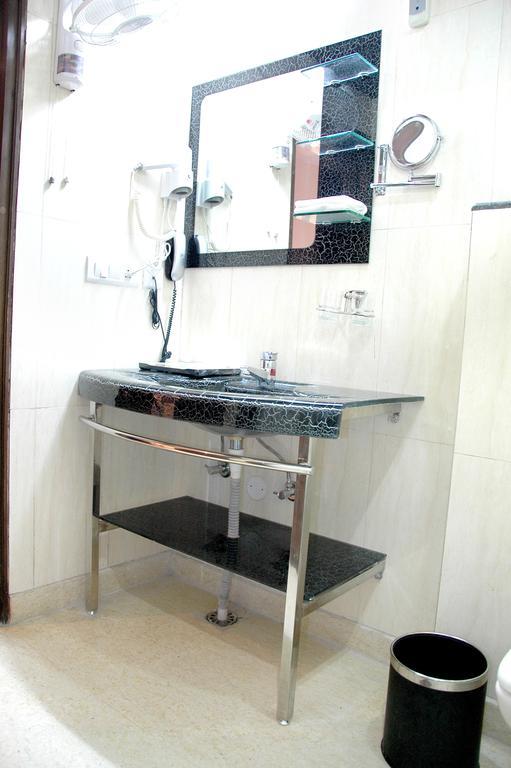 Zirakpur Hotel Palmdale الغرفة الصورة